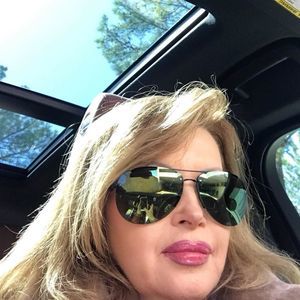 Meet your Posher, Carolyn